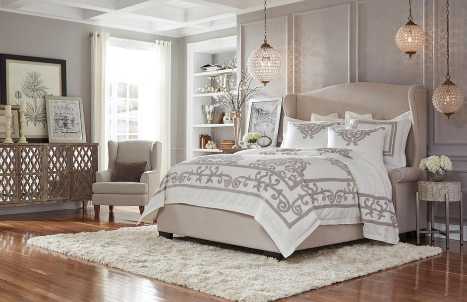 Cimberleigh Chandelier Medium by Classic Home