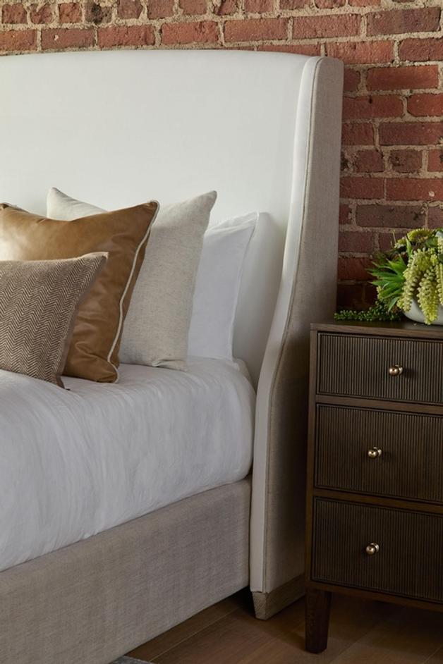 Sloan Queen Bed by Essentials For Living