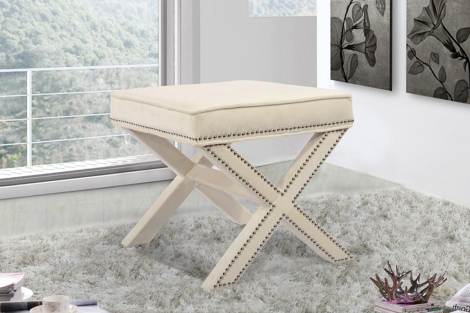 Alan Ottoman/Bench In Cream Velvet by Meridian Furniture