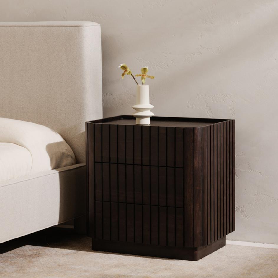 Ichigo King Bed Light Grey by Moes Home