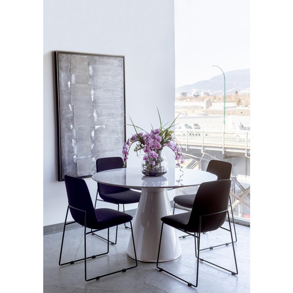 OTAGO DINING TABLE ROUND WHITE by Moes Home