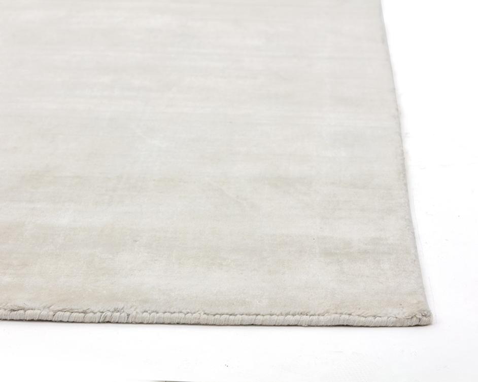 Alaska Hand-loomed Rug - White - 5' X 8' by Sunpan