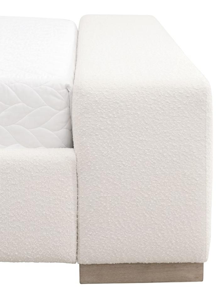 Warren Cal King Bed by Essentials For Living