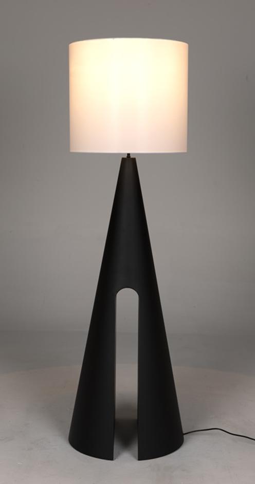 Mordred Floor Lamp by Noir Furniture