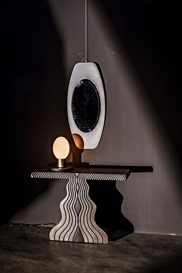 Ray Mahogany and Veneer Console in Pale with Light Brown Highlights by Noir Furniture