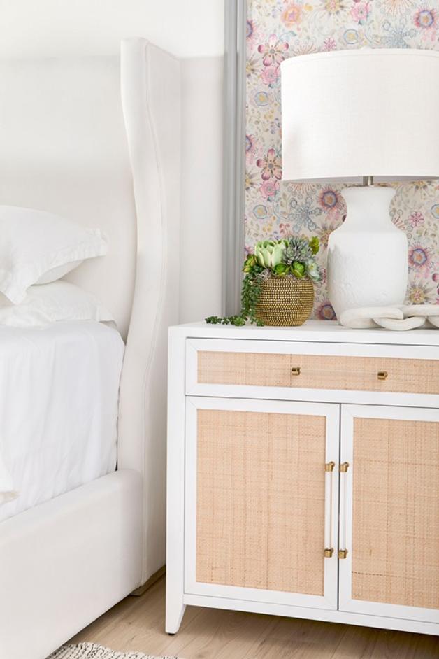 Balboa Queen Bed by Essentials For Living