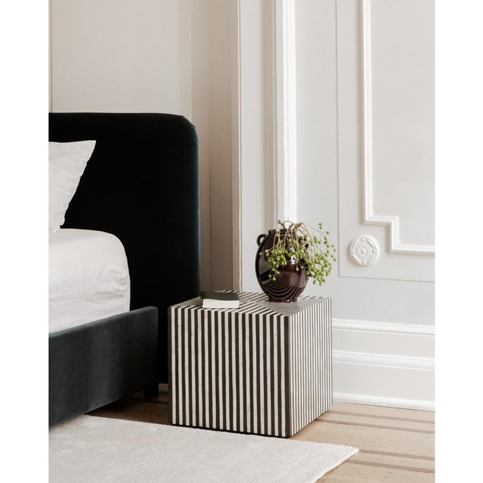 TERNING SIDE TABLE by Moes Home