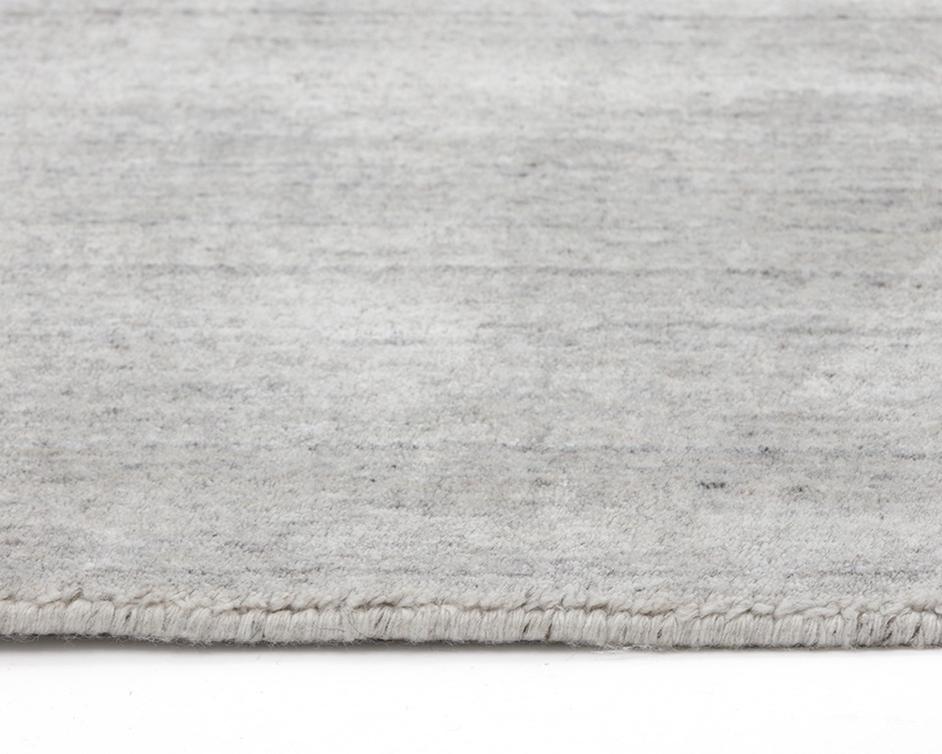 Alaska Hand-loomed Rug - Grey / Ivory - 5' X 8' by Sunpan