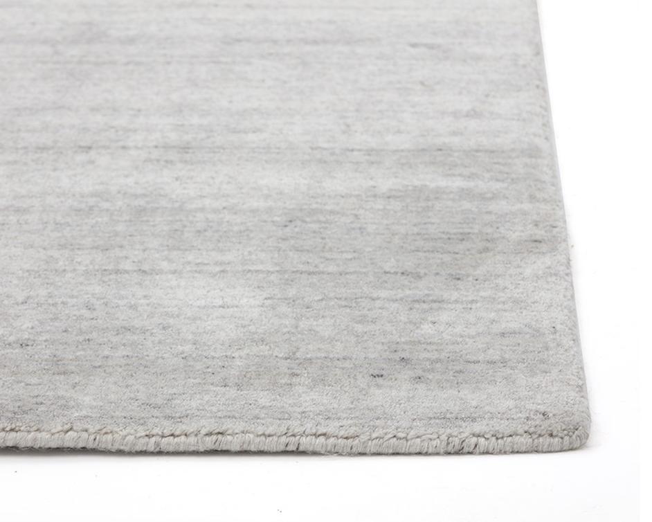 Alaska Hand-loomed Rug - Grey / Ivory - 5' X 8' by Sunpan