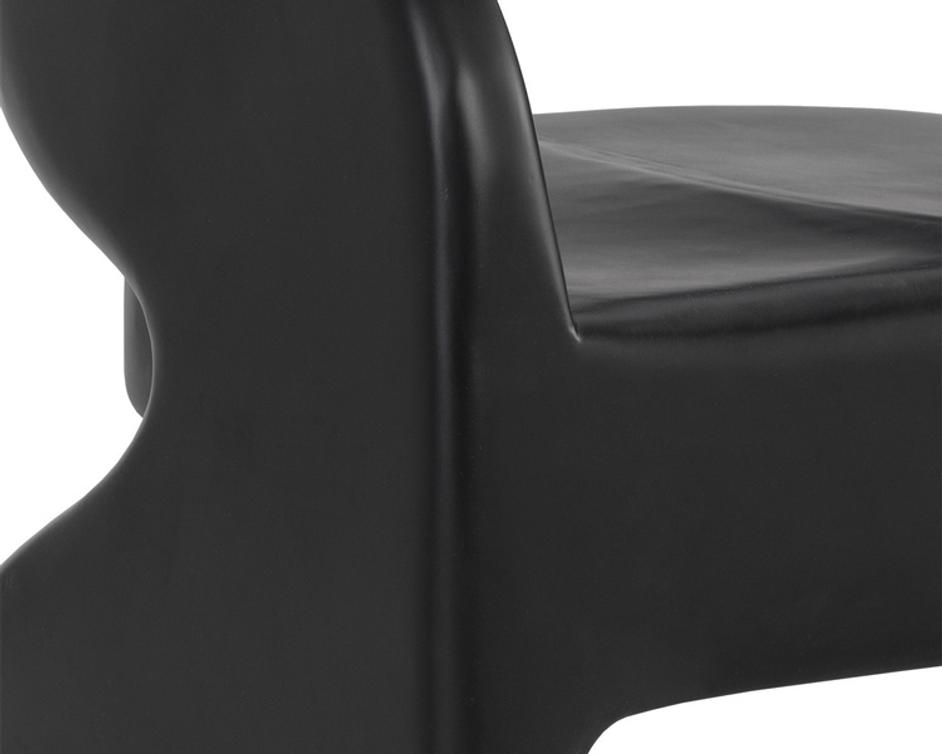 CURA LOUNGE CHAIR by Sunpan