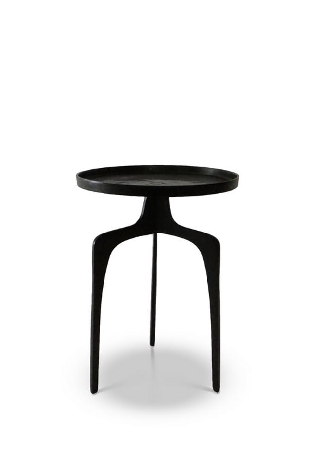 Vinya End Table by Urbia Imports