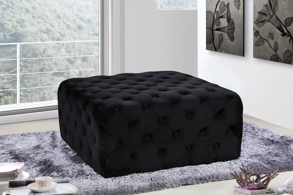 Laurie Ottoman/Bench In Black Velvet by Meridian Furniture