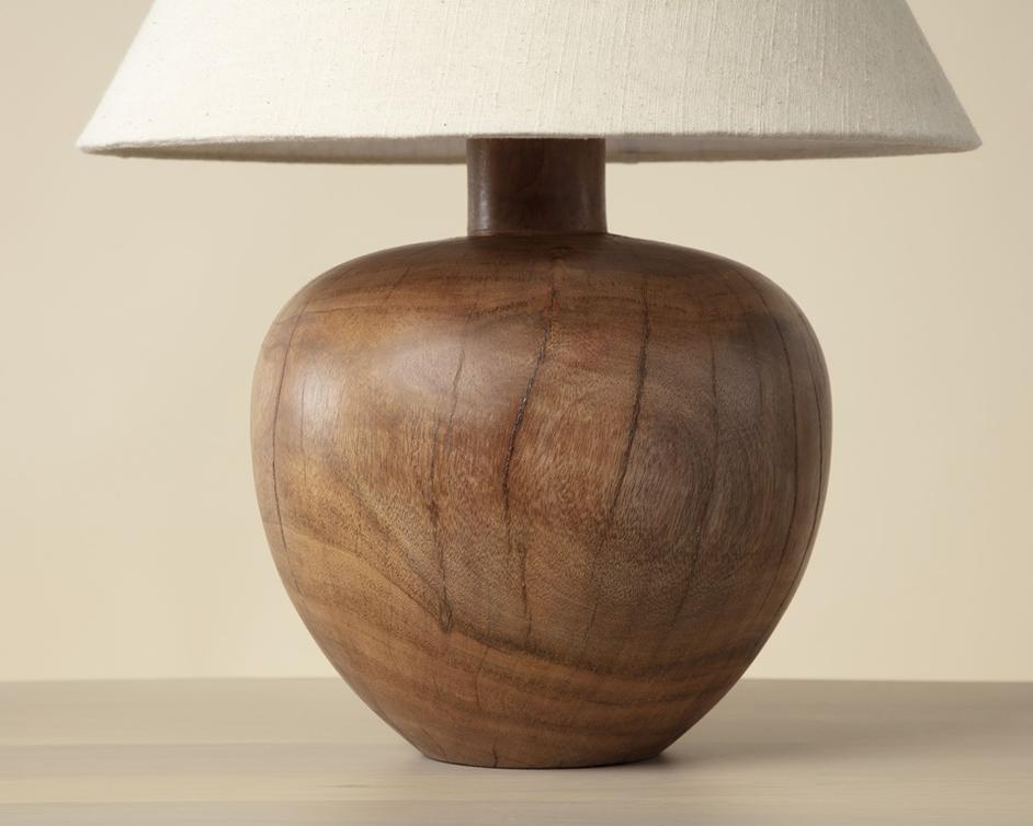 DIRA TABLE LAMP by Sunpan