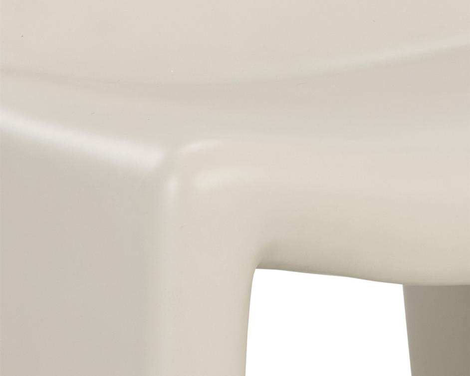 KESSEL LOUNGE CHAIR by Sunpan