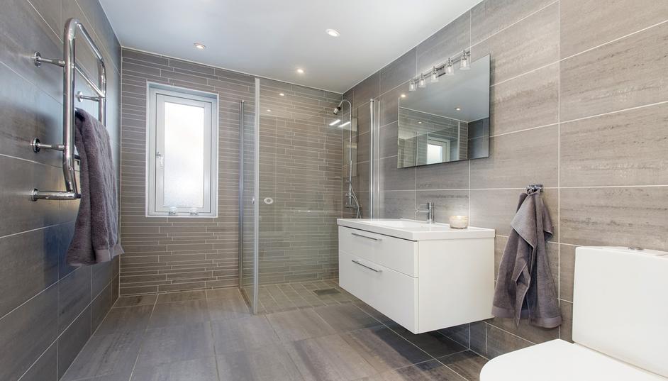 Bohin 5 Light Vanity in Brushed Nickel  Finish by Z-Lite