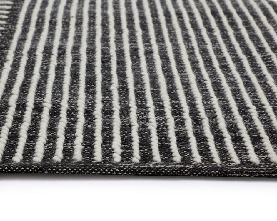 SERENE HAND-WOVEN RUG - BLACK / WHITE- 9' X 12' by Sunpan