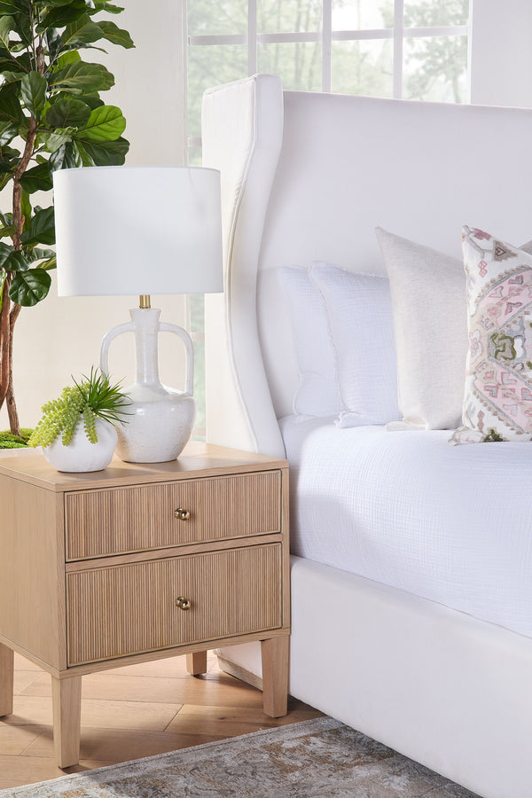 Balboa Queen Bed