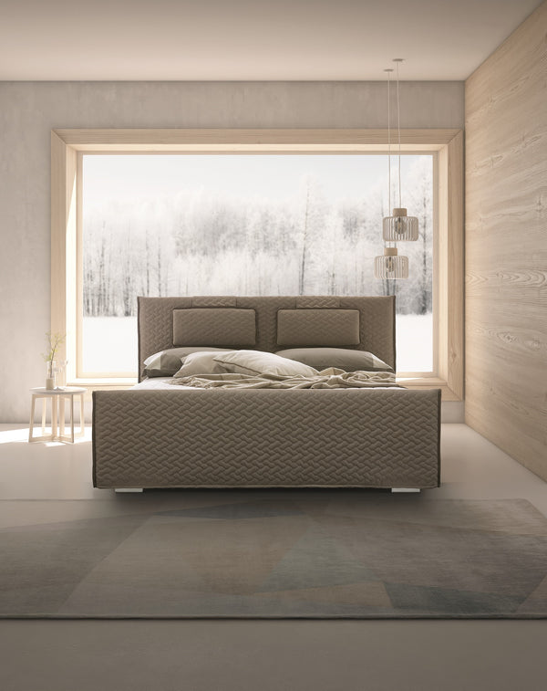 Mason Queen Bed