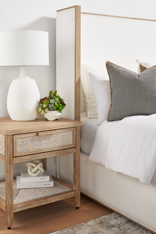 Tailor Shelter Queen Bed