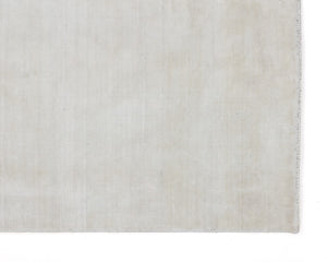Alaska Hand-loomed Rug - White - 5' X 8'