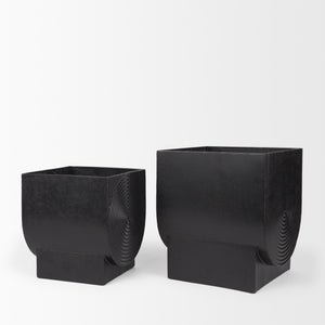 Medina Antiqued Black Metal Planters  (Set of 2)