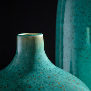 Native Gloss Vase in Turquoise Glaze