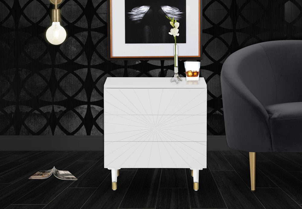 Darryl Side Table In White Lacquer