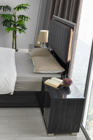 Giulia Night Stand Left Facing in Glossy Gray