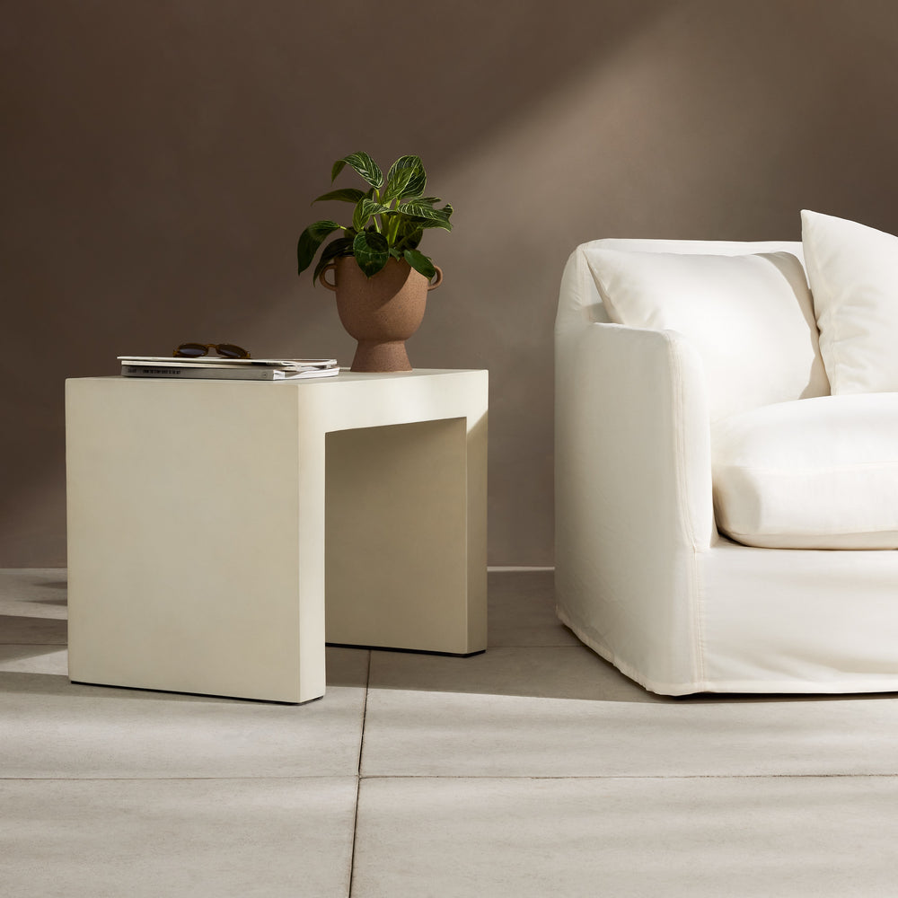 Parish Outdoor End Table In White Concrete
