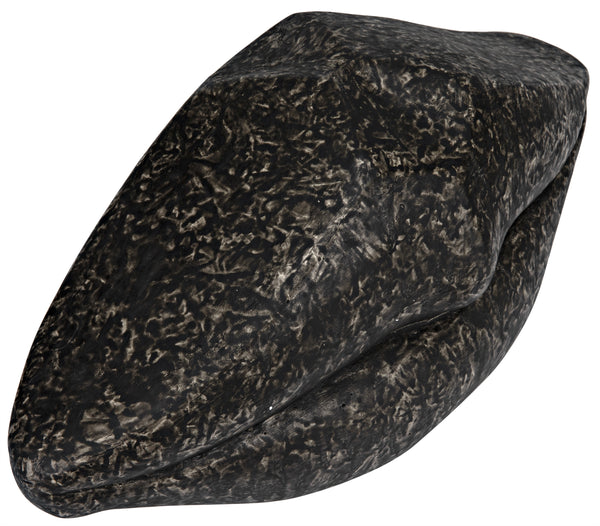 Lips, Black Fiber Cement