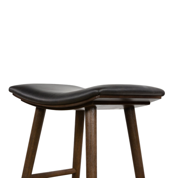 Union Saddle Stool In Dstrssd Blck In Counter