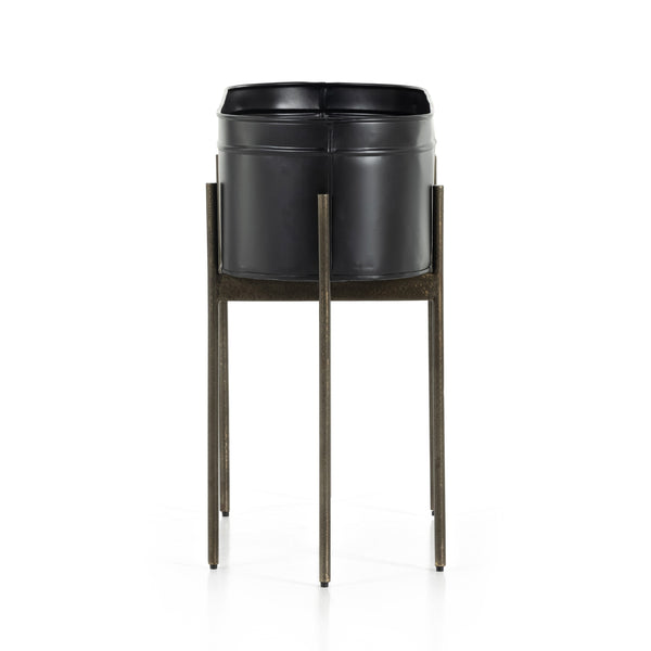 Jed Large Planter In Iron Matte Black