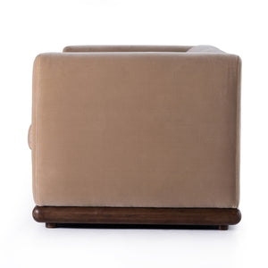 Elizabeth Sofa In 82" In Surrey Taupe