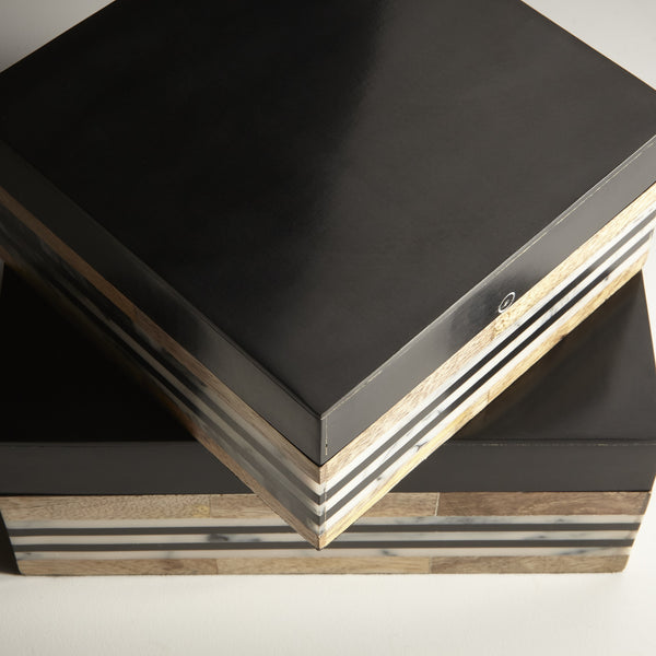 Small Avondale Container in Natural and Black