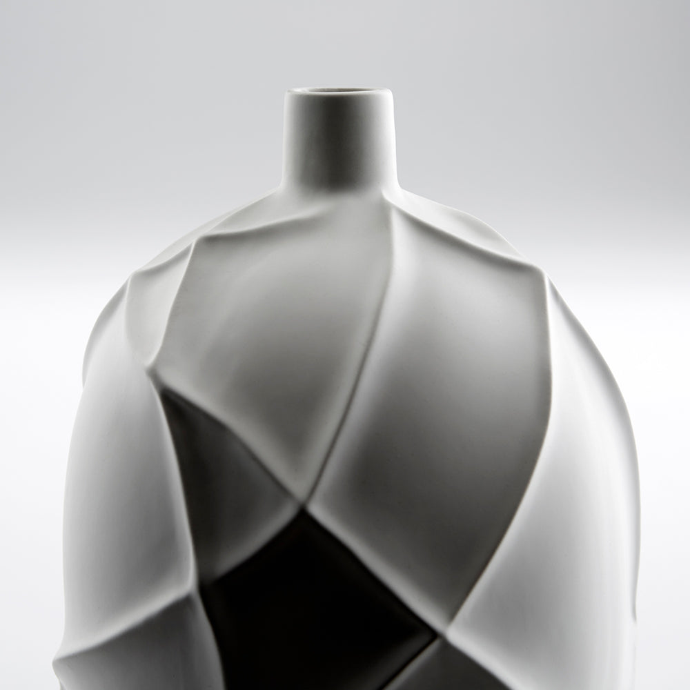 Pedregal Vase in White