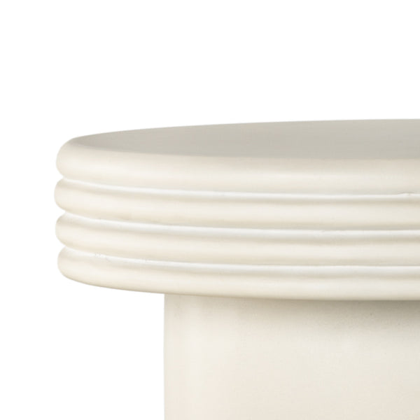 Grecia Outdoor End Table In Small In White