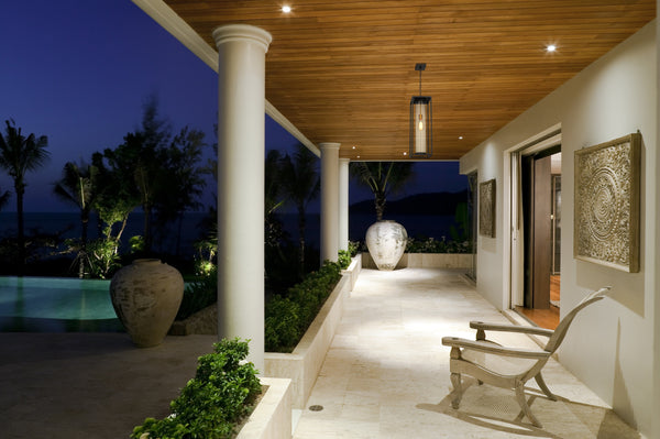 Dunbroch 1 Light Outdoor Chain Mount Ceiling Fixture in Deep Bronze + Outdoor Brass Finish