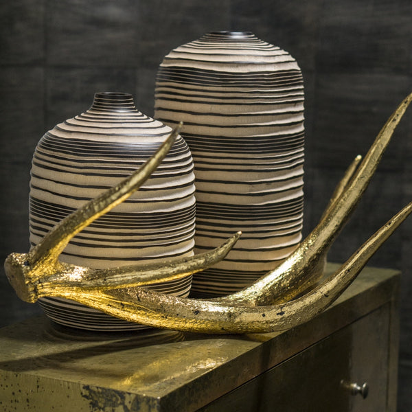 Contour Vases