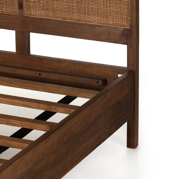 Sydney Bed In Brown Wash In Queen
