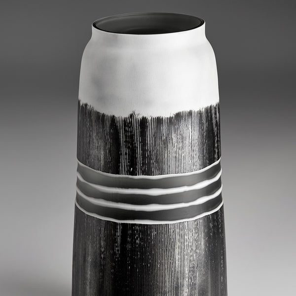 Borneo Vase in Black and White