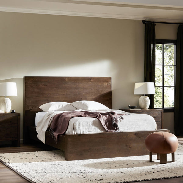 Torrington Queen Bed - Umber Oak