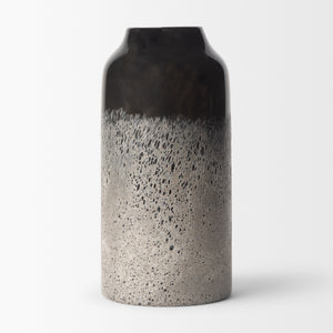 Emu Short Black w/ Gray Vase