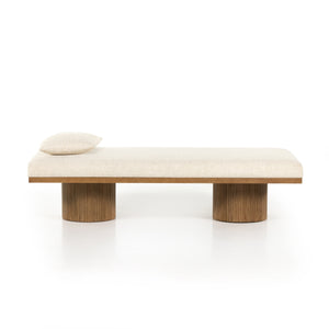 Jakobi Chaise In Thames Cream