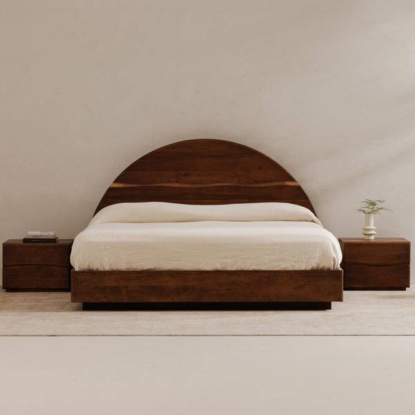 Moe's Watson Queen Bed in Brown Acacia