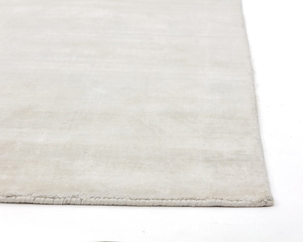 Alaska Hand-loomed Rug - White - 9' X 12'