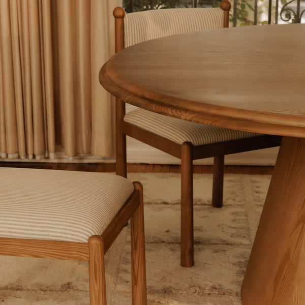 Moe's Tutto Dining Table with Pedestal Base