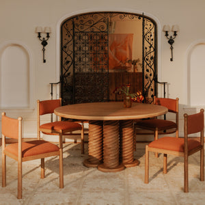Treccia Round Dining Table in Oak
