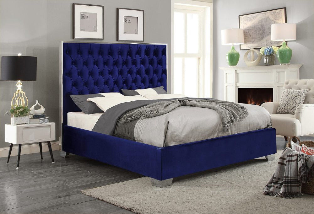 Priscilla Queen Bed In Navy Velvet