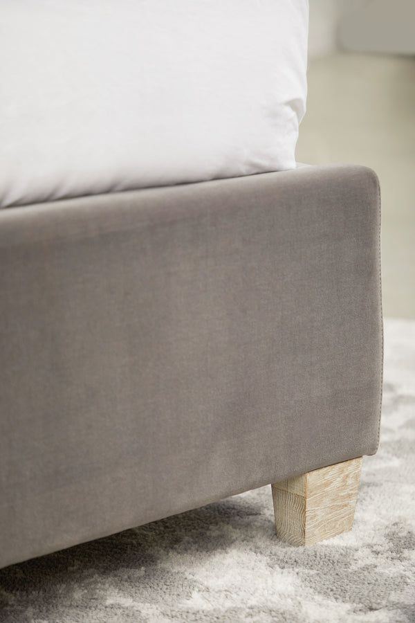 Chandler Queen Bed