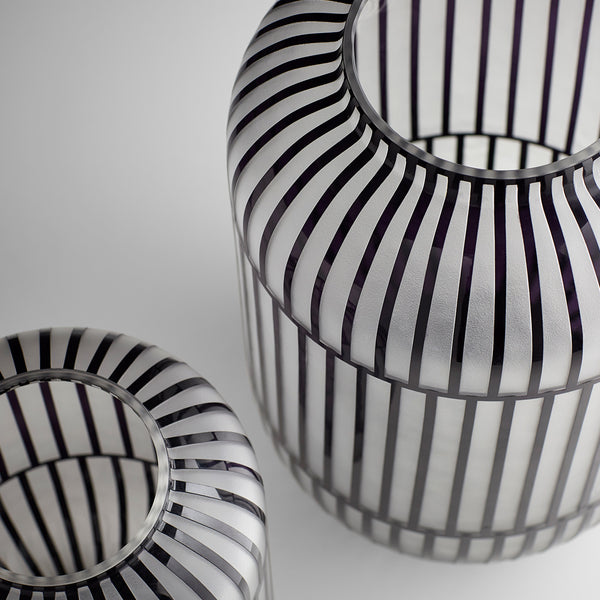 Lined Up Vase in Black